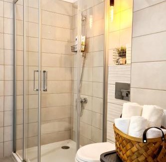 Militari Apartment | Modern Studio Apartment 113 - Free Parking & Self Check-in Sector 6