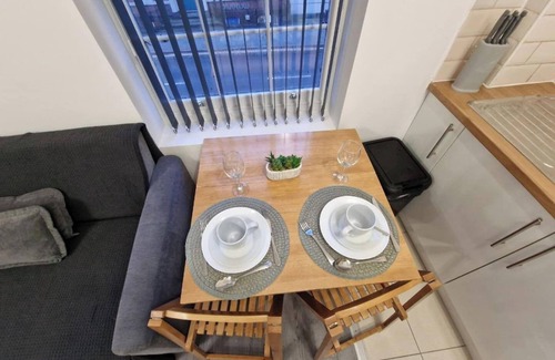 Chinatown Apartment | Modern Studio in Central Liverpool - F3*