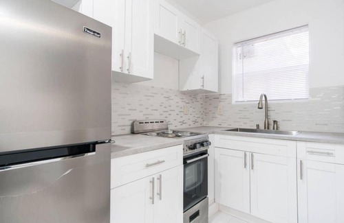 Allapattah Villa | Modern Studio in Heart of Miami