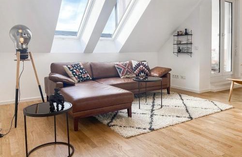 Freising Apartment | Modern & Stylisch - Penthouse-Feeling nahe Flughafen München