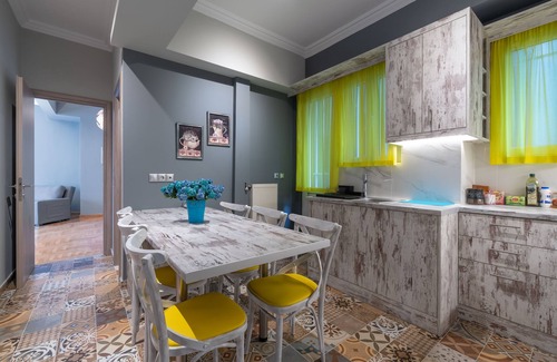 Omonia House | Modern & Stylish Apt at the Heart of Athens