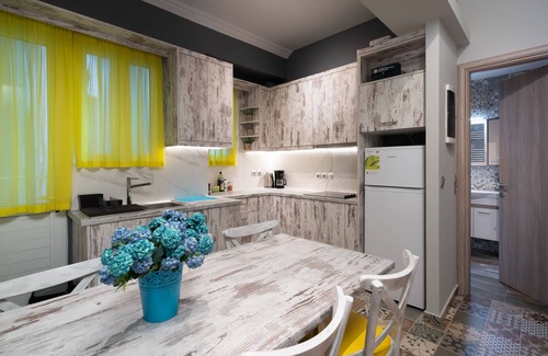 Omonia House | Modern & Stylish Apt at the Heart of Athens