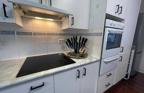 Kallangur House | Modern than 3 bedroom house with office space in the center of Kallangur