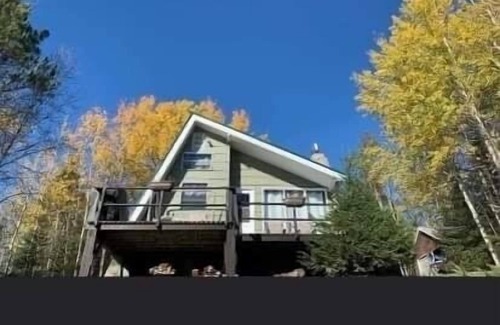 Machin Cabin | Modern Tiny Cottage on Eagle Lake with South facing Private Beach