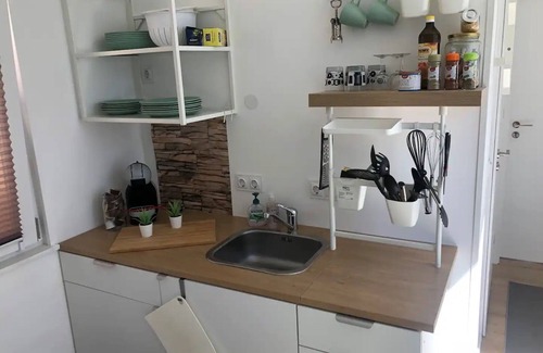 Alsfeld House | Modern 'Tiny Haus Liederbach' with Private Terrace, Wi-Fi and Air Conditioning