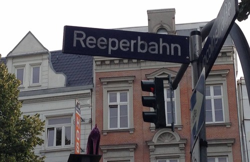 Rellingen Apartment | Modern top floor apartment, Hamburg North-West, FREE Wifi