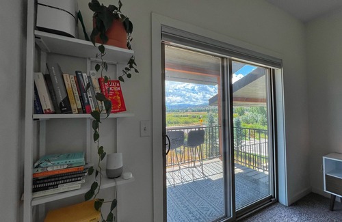 Eagle House | Modern Townhome in Downtown Eagle, CO - Vail Valley