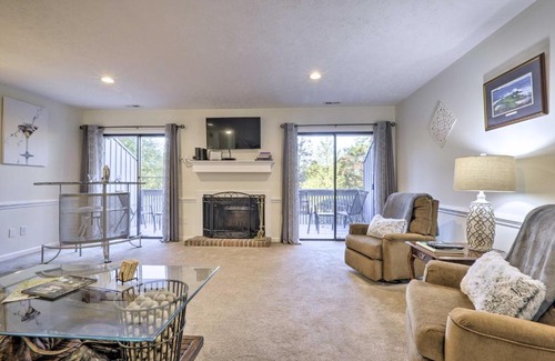 Pinehurst House | Modern Townhome with Deck and Golf Course Views!