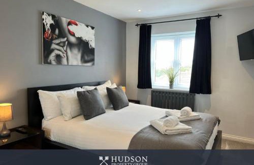 Telford House | Modern Townhouse with Garden