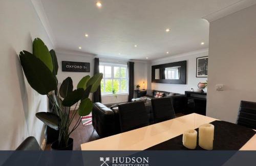 Telford House | Modern Townhouse with Garden