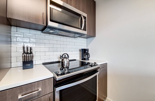 The Waterfront Apartment | Modern Two Bed Serviced Apartement in Jersey City