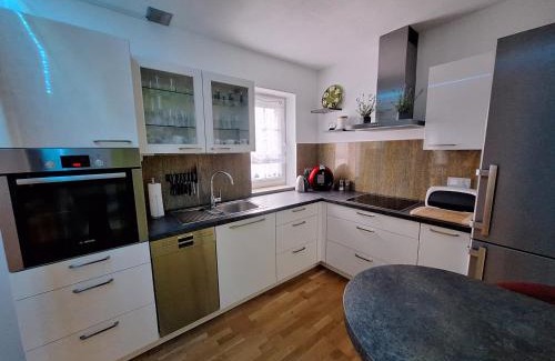 Linden Apartment | modern und gemütlich