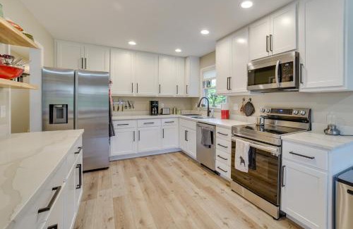 Urbana House | Modern Urbana Home 2 Mi to University of Illinois