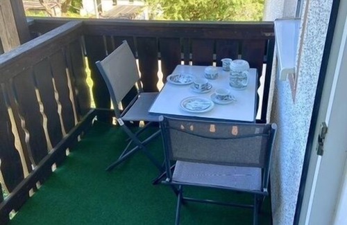 Langenbach Apartment | Modern vacation apartment for 6 people with balcony in a quiet location
