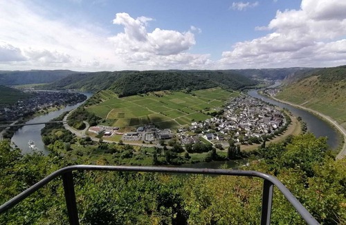 Valwig Apartment | Modern vacation apartment (non-smoking) with balcony and direct view of the Moselle