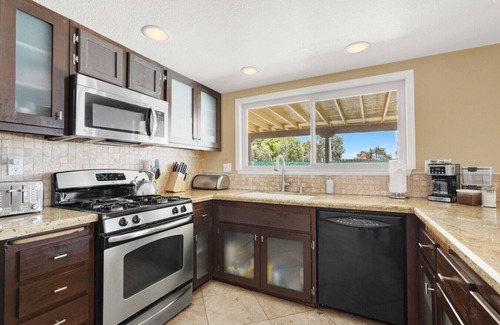 Spring Valley House | Modern Vegas 4BR Home w/Pool, Jacuzzi & Game Room