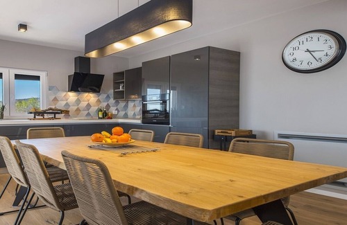 Viskovici Villa | Modern Villa, Panoramic Sea Views, Private Pool, Sauna, Jacuzzi, Fitness/Games Room near Rabac!