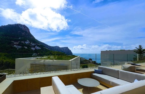 Port d'Andraitx Cabin | Modern Villa With Sea View