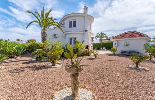 Quesada Villa | Modern villa with great location