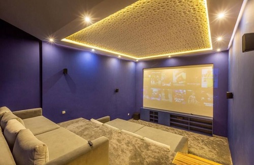 Tahanaout Villa | Modern villa with heated pool