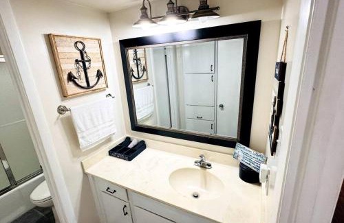 Walden on Lake Conroe Apartment | Modern Waterfront Gem with Breathtaking water views