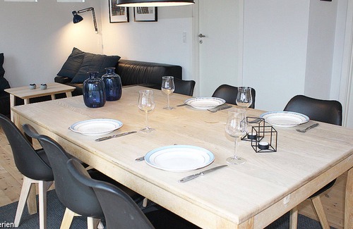 Arø House | Modern, well-equipped holiday home on a large property very close to the water