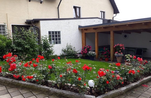 Nurn Apartment | Moderne 40qm Ferienwohnung mit Terrasse und Gartenlaube, kostenfreies WLAN