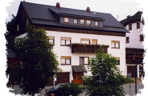 Nurn Apartment | Moderne 60qm Ferienwohnung mit Gartenlaube