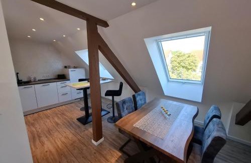 Knielingen Apartment | Moderne DG-Wohnung mit Flair in guter Lage