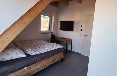 Burgthann Apartment | Moderne Ferienunterkunft/Wohnung