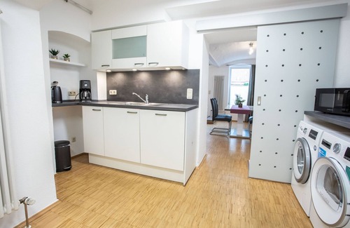Eichenzell Apartment | Moderne Wohnung, Komplett Eingerichtet