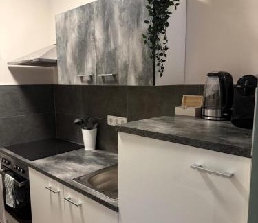 Thiede Apartment | Modernes Apartment 2 mit eigener Küche & Bad - Schuster Homes -