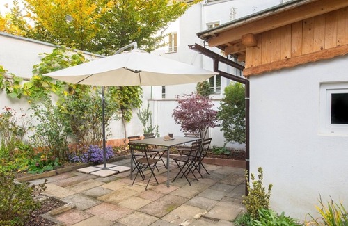 City Centre Regensburg Apartment | Modernes App. mit Garten mitten in Regensburg - WLAN kostenfrei