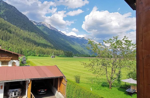 Waidring Apartment | Modernes Appartement mit Überdachten Balkon-5 Minuten zum Skilift