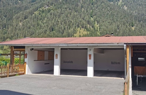 Waidring Apartment | Modernes Appartement mit Überdachten Balkon-5 Minuten zum Skilift