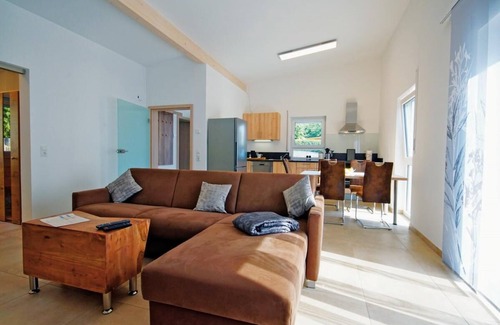 Staffelstein Apartment | Modernes Ferienhaus (72qm) mit großer Terrasse & Garten
