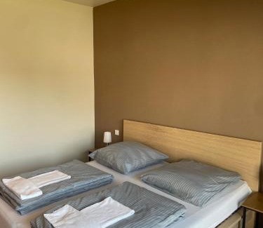 Bernstadt Apartment | Modernes & gepflegtes Hotelzimmer mit Küche!