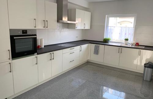 Rautheim Apartment | Modernes Monteurhaus mit viel Platz