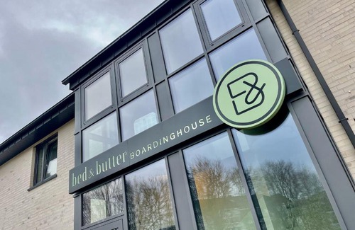 Hasbergen Apartment | Modernes neues Apartment zum Wohlfühlen - Vier