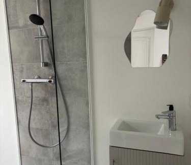 Unterrath House | Modernes Studio mit en-Suite Bad & bester Anbindung