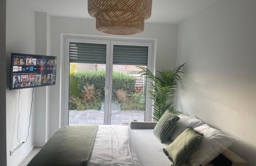 Peine Apartment | Modernes und helles Mini-Haus in Peine