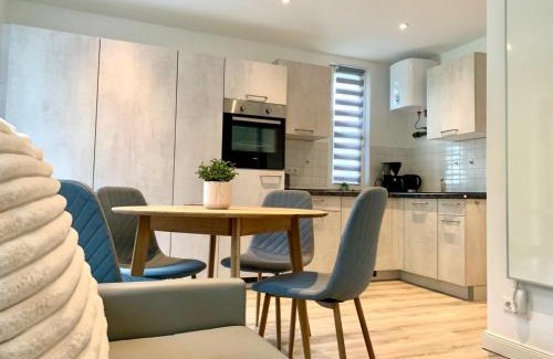 Matzlow-Garwitz House | Modernes Waldhaus am Wasser I Whirlpool I Kamin I Feuerschale