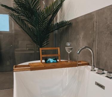 Guels Apartment | MODERNHOUSE KO26