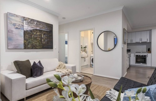 Bassendean Apartment | Modernista Getaway: Your Airport Retreat
