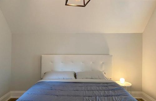 Vaughan Villa | Modernized Heritage Home 2 BR Near Wonderland