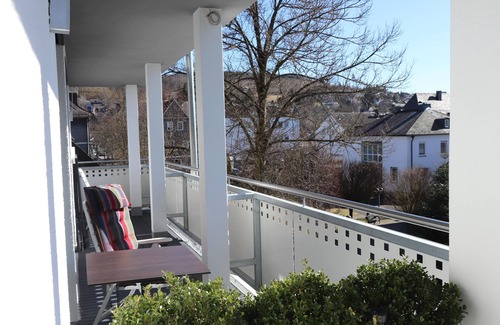 Bad Berleburg Apartment | Modernized studio with balcony and spacious bathroom with walk-in shower