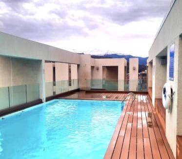 Apoquindo Apartment | Moderno Departamento I Piscina Temperada I Calefacción I GYM I Lavandería I Piscina en Azotea I Estacionamiento I Las Condes