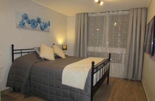 Yerbas Buenas Apartment | Moderno y cómodo, junto a Movistar Arena y Parque