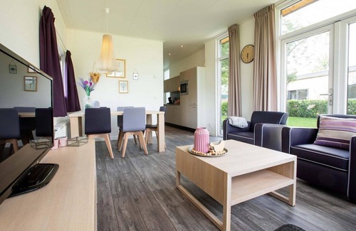 Aalst Ski Chalet | ✓ Module at Recreatiepark het Esmeer ✓ Holiday home for 5 persons ✓ Located in Aalst (Gelderland) ✓ Waterside holiday park ✓ Book directly through the park