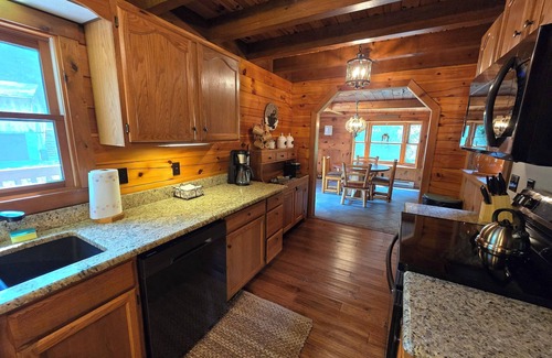 Nisbet House | Mohawk Mountain Lodge